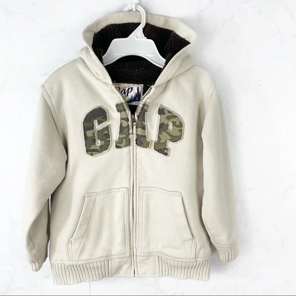 [Gap]